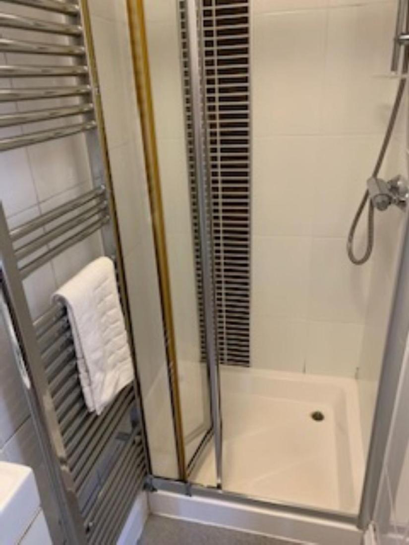 Goodrington Lodge Holiday Apartments Paignton Bagian luar foto