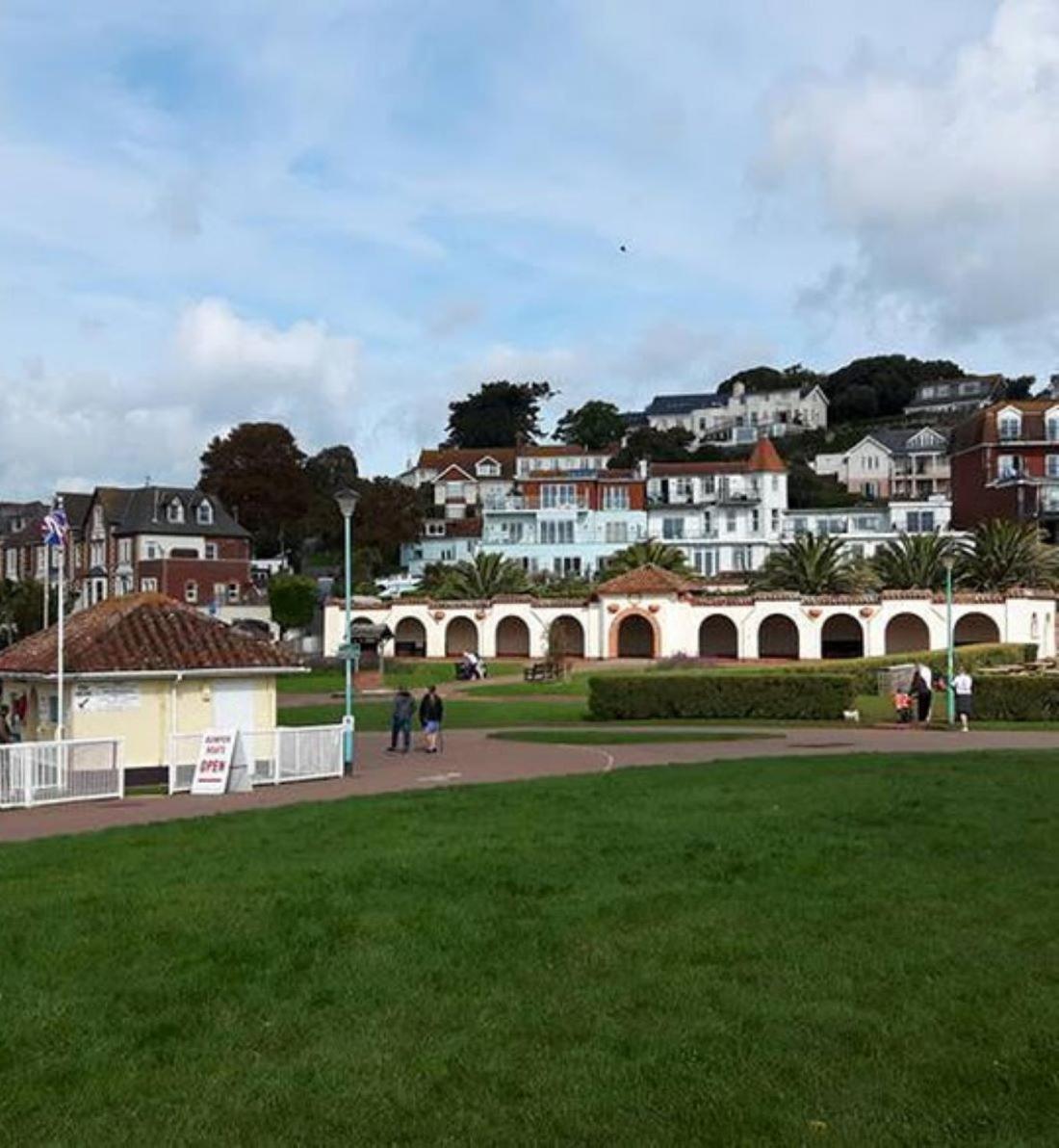 Goodrington Lodge Holiday Apartments Paignton Bagian luar foto